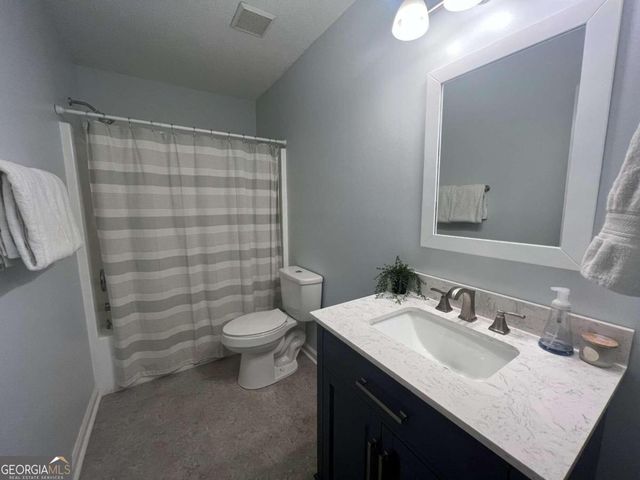 203 McQueen Circle, Saint Marys, GA 31558