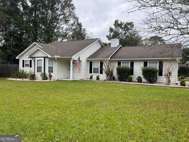 203 McQueen Circle, Saint Marys, GA 31558