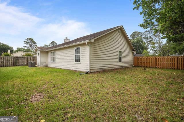 203 McQueen Circle, St. Marys, GA 31558