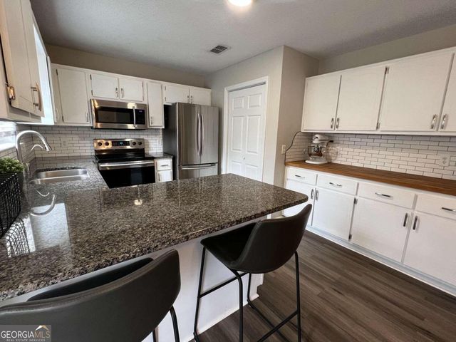 203 McQueen Circle, Saint Marys, GA 31558
