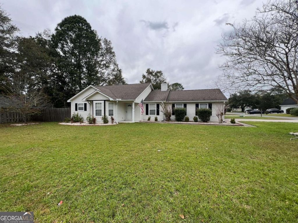 203 McQueen Circle, Saint Marys, GA 31558