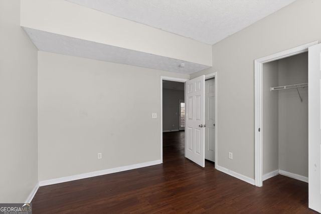 2350 Lake Royale Drive, Riverdale, GA 30296