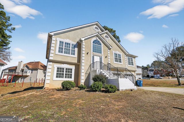 2350 Lake Royale Drive, Riverdale, GA 30296