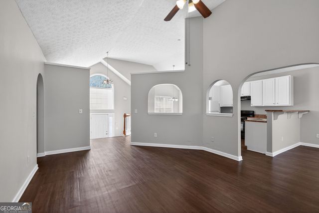 2350 Lake Royale Drive, Riverdale, GA 30296