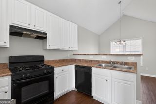 2350 Lake Royale Drive, Riverdale, GA 30296