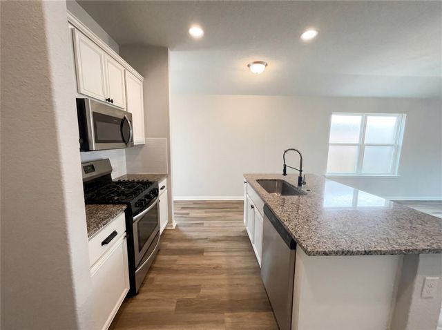 413 Dubina Ave, Georgetown, TX 78626