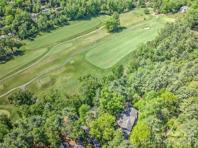 200 Robinhood Road, Asheville, NC 28804