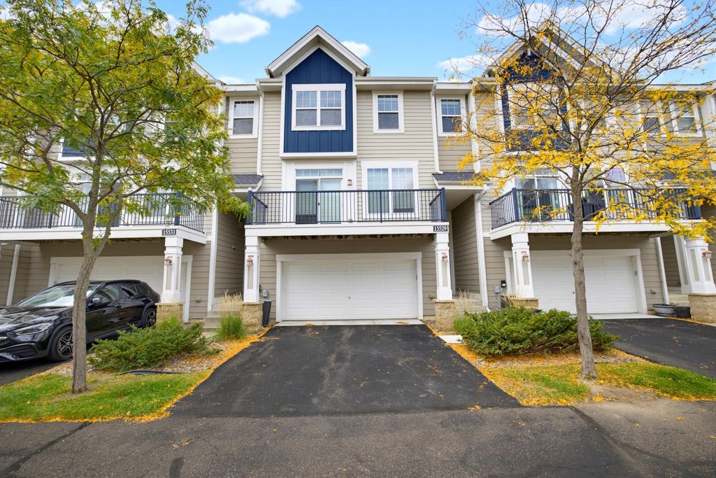 15529 Eagle Shore Drive, Apple Valley, MN 55124 — exterior