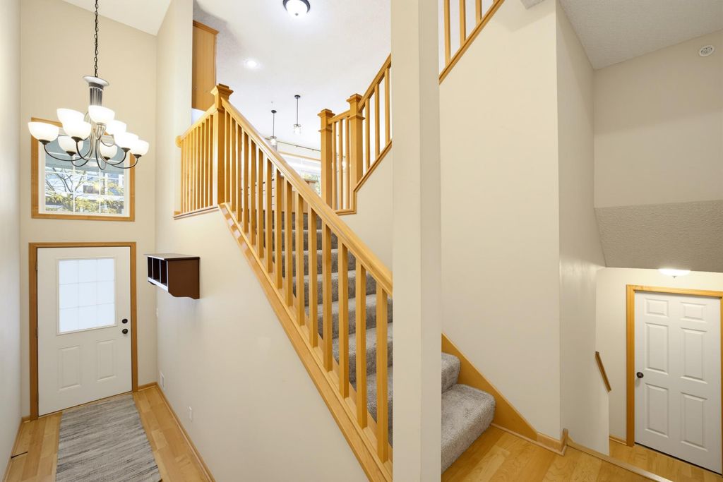15529 Eagle Shore Drive, Apple Valley, MN 55124 — photo 2