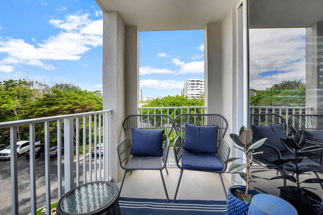 3594 S Ocean Boulevard 302, Highland Beach, FL 33487
