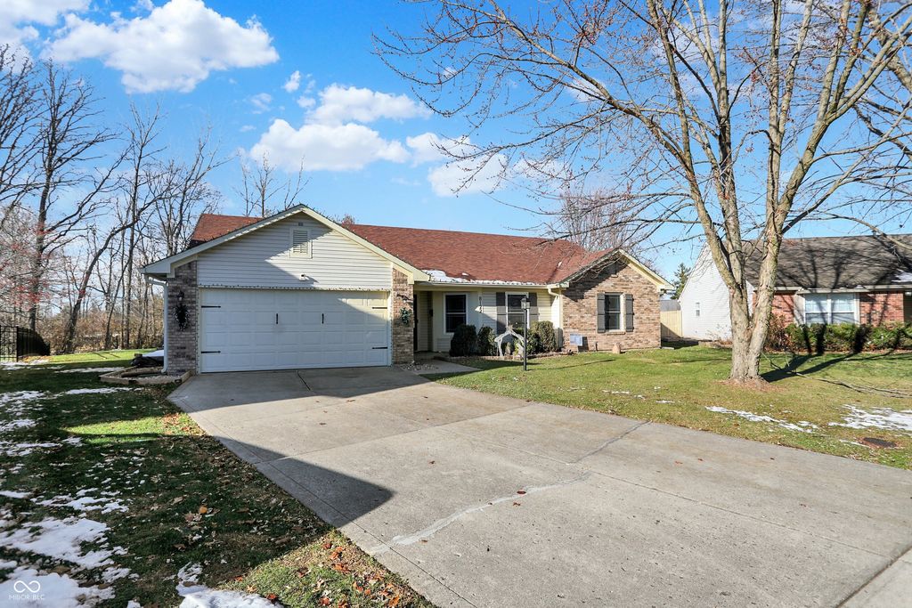 8122 Amarillo Drive, Indianapolis, IN 46237