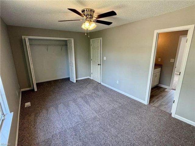5412 Woburn Ln, Virginia Beach, VA 23462