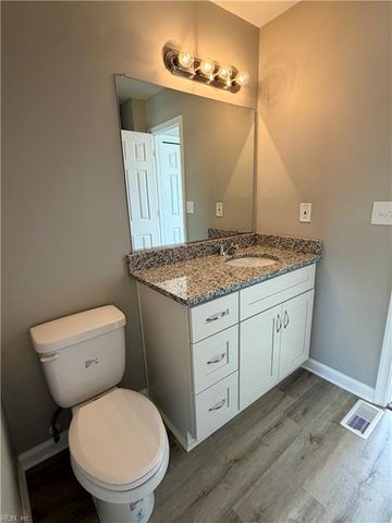 5412 Woburn Ln, Virginia Beach, VA 23462