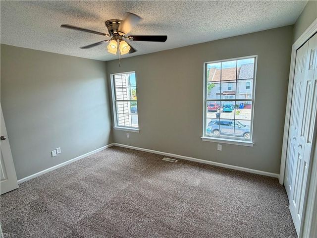 5412 Woburn Ln, Virginia Beach, VA 23462