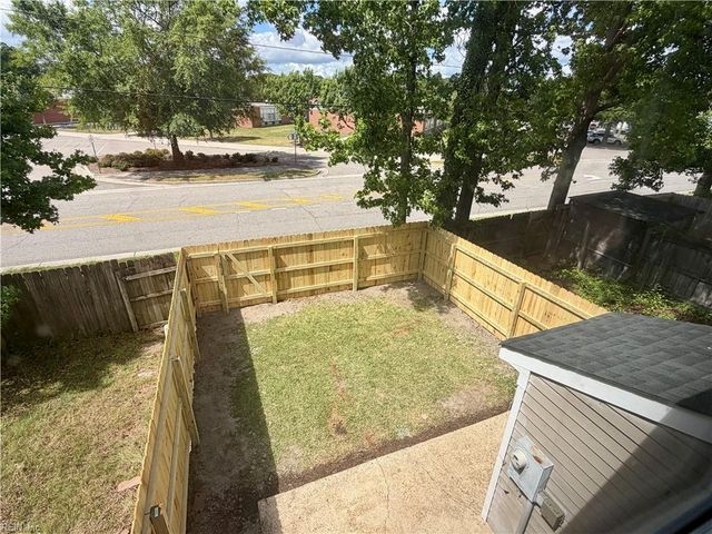 5412 Woburn Ln, Virginia Beach, VA 23462
