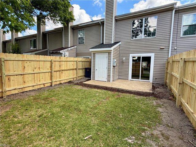 5412 Woburn Ln, Virginia Beach, VA 23462