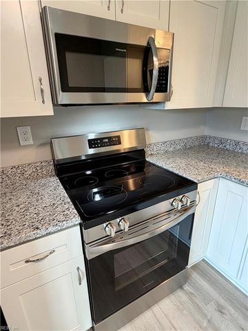 5412 Woburn Ln, Virginia Beach, VA 23462