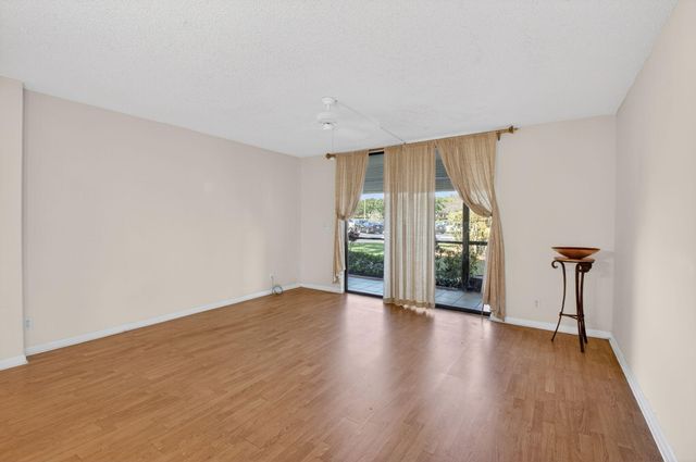 5190 Las Verdes Circle 120, Delray Beach, FL 33484