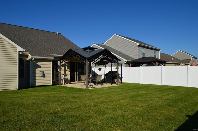548 Caracol Court, Fort Wayne, IN 46845