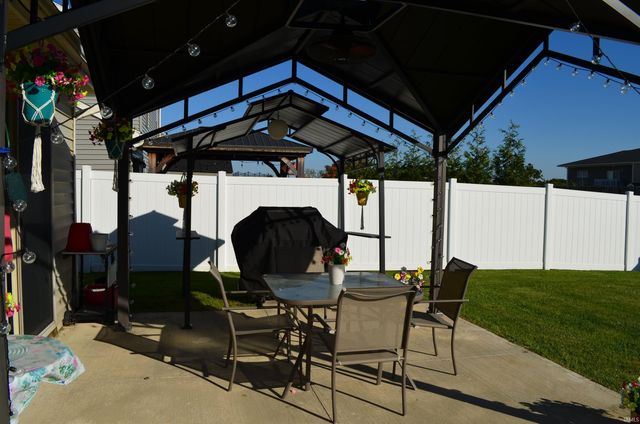548 Caracol Court, Fort Wayne, IN 46845