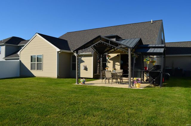 548 Caracol Court, Fort Wayne, IN 46845