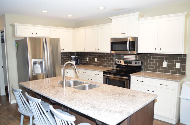 548 Caracol Court, Fort Wayne, IN 46845