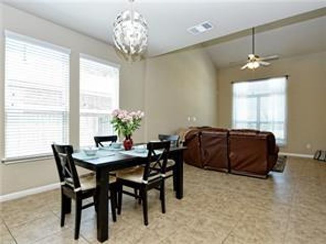 416 Callahan LN, Leander, TX 78641