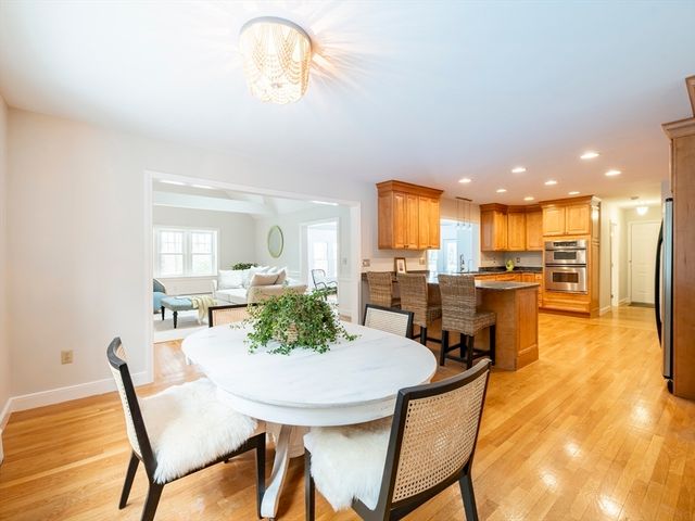 25 Gardner Rd, Duxbury, MA 02332