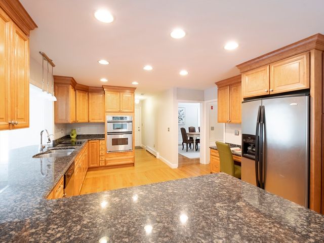 25 Gardner Rd, Duxbury, MA 02332