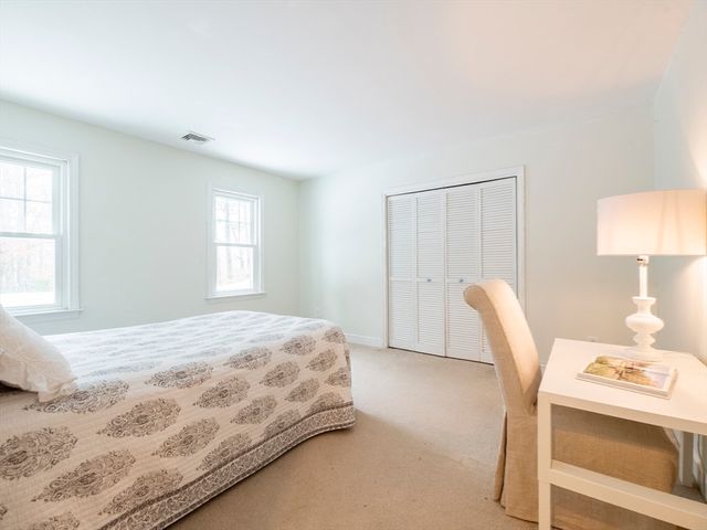 25 Gardner Rd, Duxbury, MA 02332