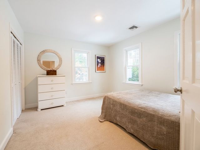 25 Gardner Rd, Duxbury, MA 02332