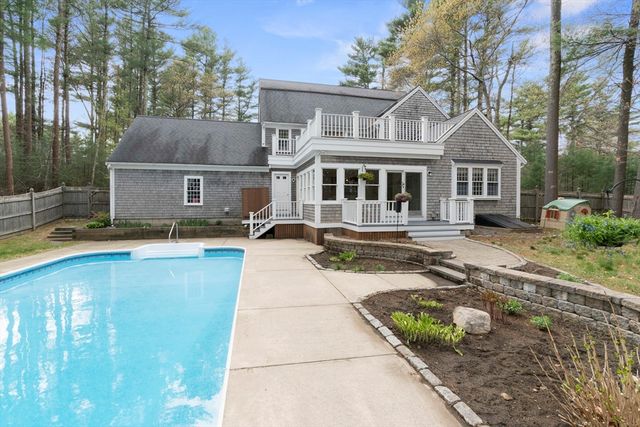 25 Gardner Rd, Duxbury, MA 02332