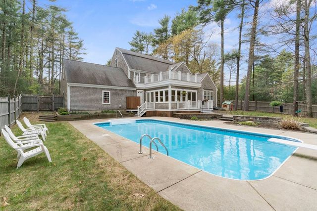 25 Gardner Rd, Duxbury, MA 02332