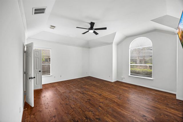 1305 Buttonwood Drive, Friendswood, TX 77546