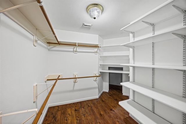 1305 Buttonwood Drive, Friendswood, TX 77546