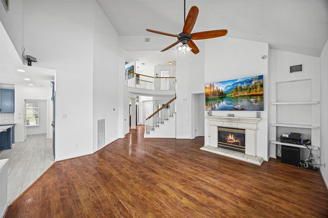 1305 Buttonwood Drive, Friendswood, TX 77546