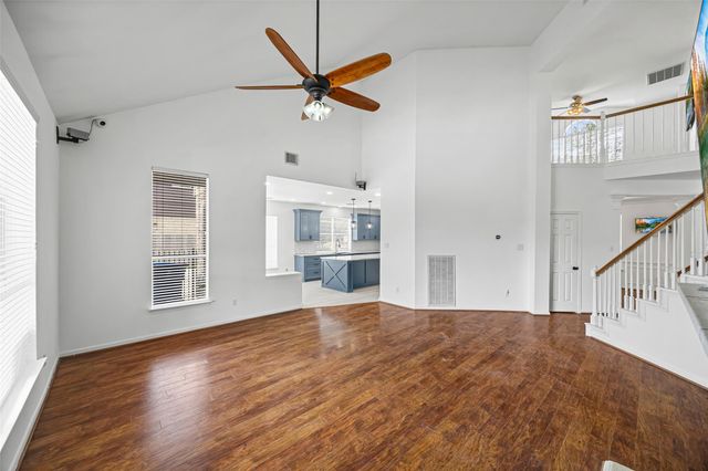 1305 Buttonwood Drive, Friendswood, TX 77546