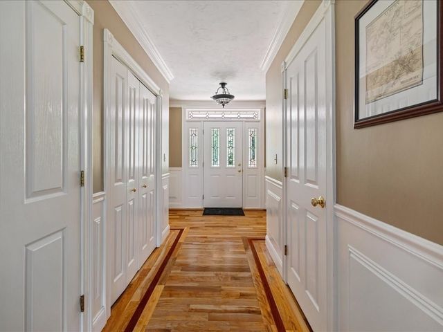 4 Whitetail Run, Auburn, MA 01501