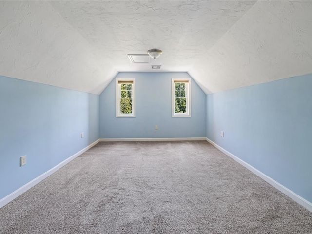 4 Whitetail Run, Auburn, MA 01501