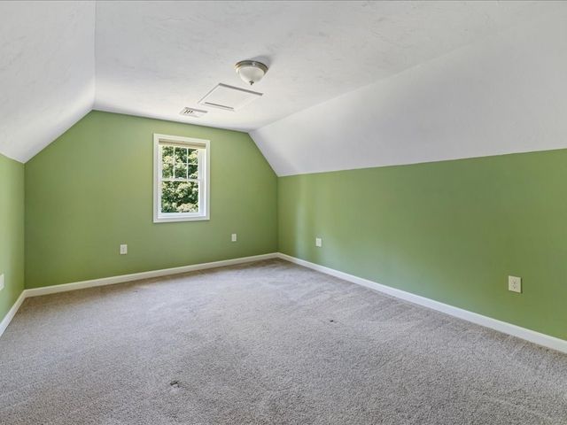 4 Whitetail Run, Auburn, MA 01501