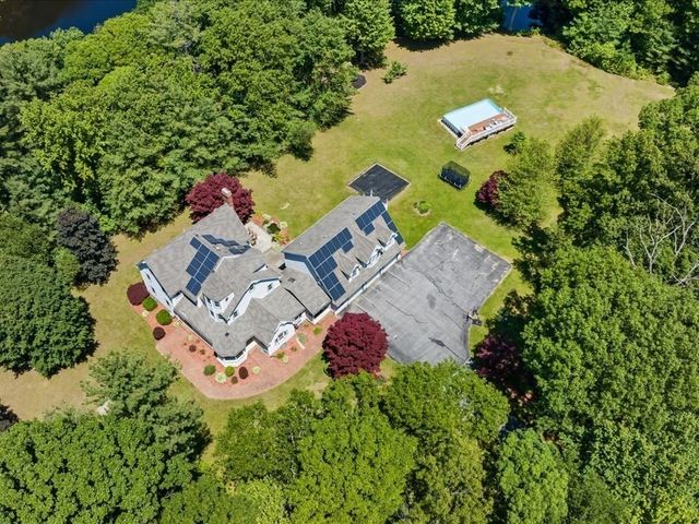 4 Whitetail Run, Auburn, MA 01501