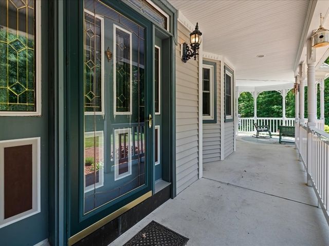 4 Whitetail Run, Auburn, MA 01501