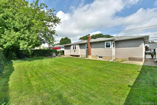 156 Jerusalem Avenue, Massapequa, NY 11758