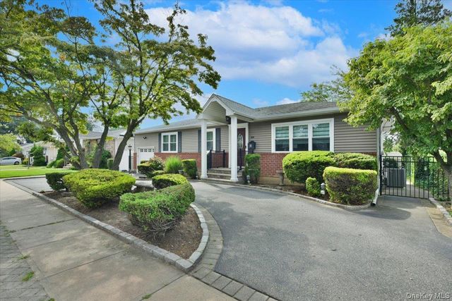 156 Jerusalem Avenue, Massapequa, NY 11758