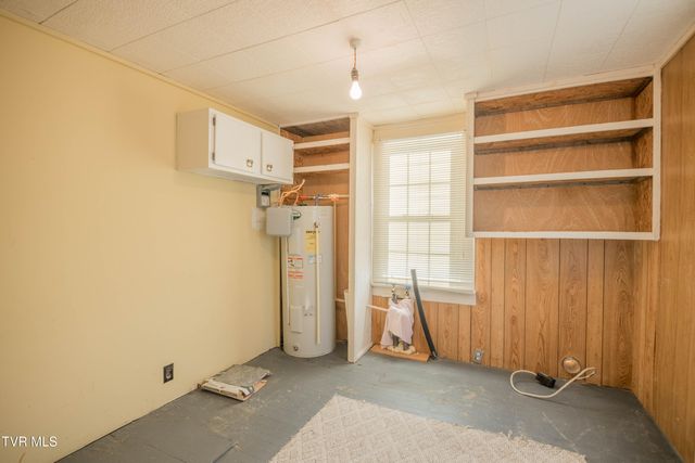 200 Massengill Place, Bluff City, TN 37618