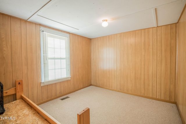 200 Massengill Place, Bluff City, TN 37618