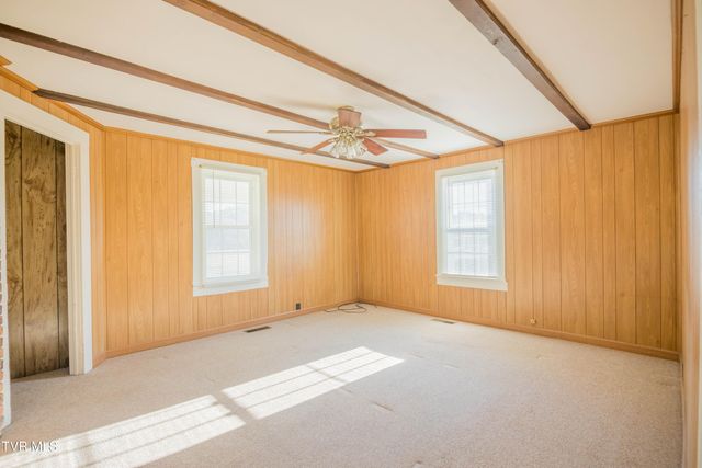 200 Massengill Place, Bluff City, TN 37618