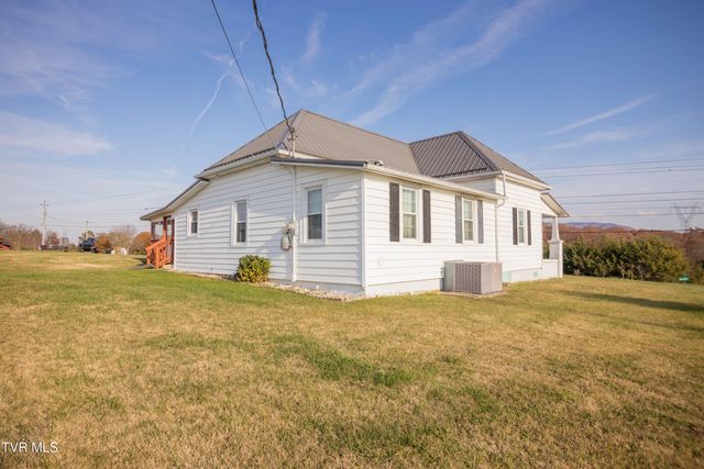 200 Massengill Place, Bluff City, TN 37618