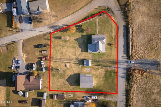 200 Massengill Place, Bluff City, TN 37618