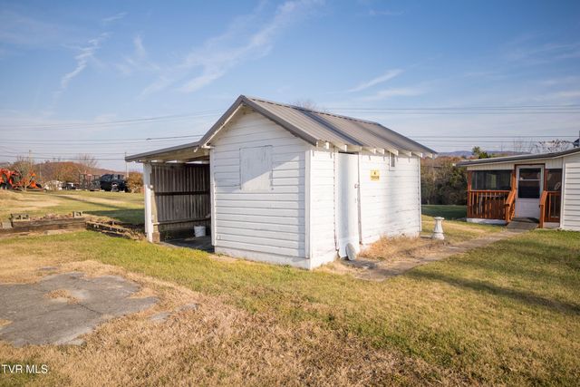 200 Massengill Place, Bluff City, TN 37618